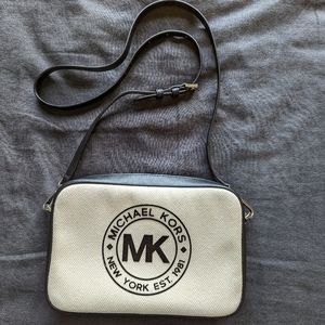 Michael Kors Crossbody Bag